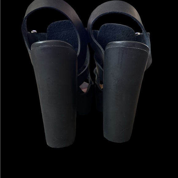 MIA Black Heels - Picture 4 of 5